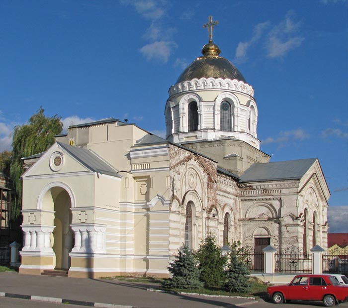 Церковь Преображения Господня (новая), Ахтырка (Ахтырский район, Украина, Сумская область). общий вид в ландшафте