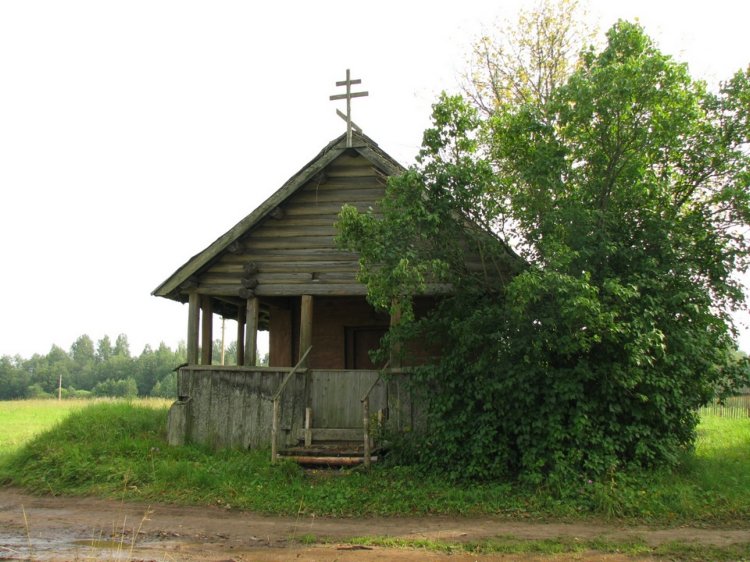 Часовня Казанской иконы Божией Матери, Черенское (Лужский район, Ленинградская область). фасады