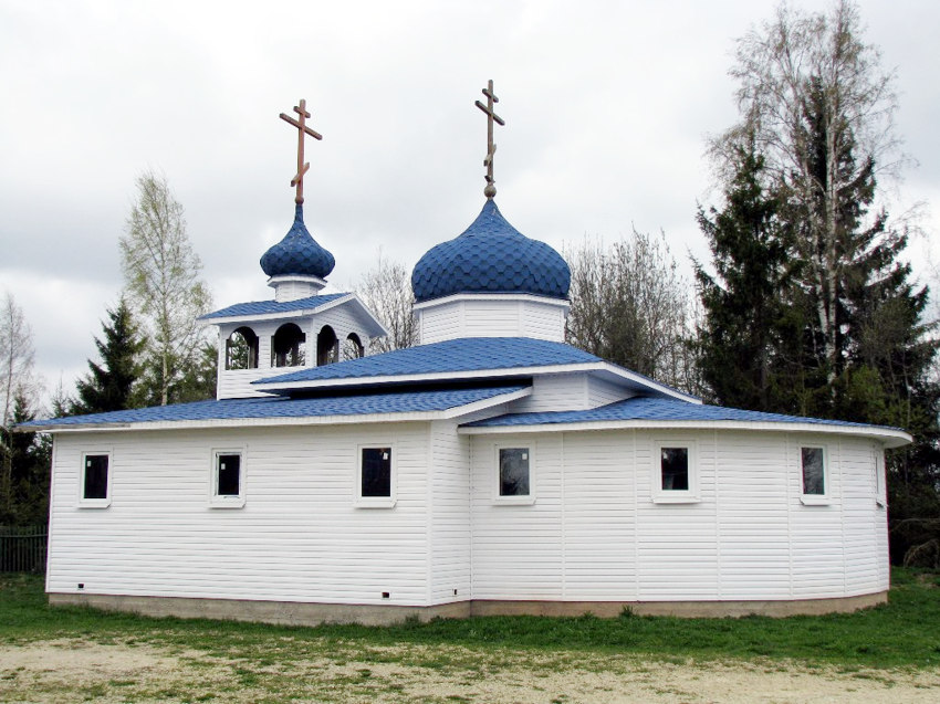 Мшинская. Церковь Успения Пресвятой Богородицы. общий вид в ландшафте, Почти достроена.