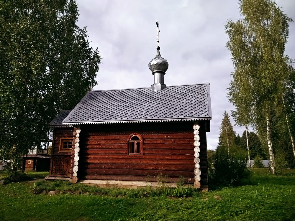 Юношеское. Троицкий Павло-Обнорский мужской монастырь. Часовня Павла Обнорского. фасады