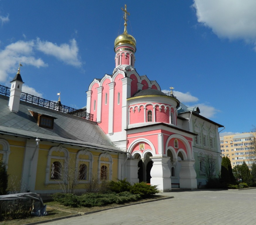 Павловская Слобода. Домовая церковь Николая и Александры, царственных страстотерпцев. фасады