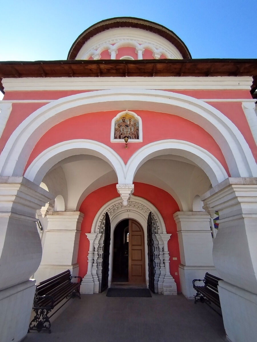 Домовая церковь Николая и Александры, царственных страстотерпцев, Павловская Слобода (Истринский городской округ и ЗАТО Восход, Московская область). архитектурные детали