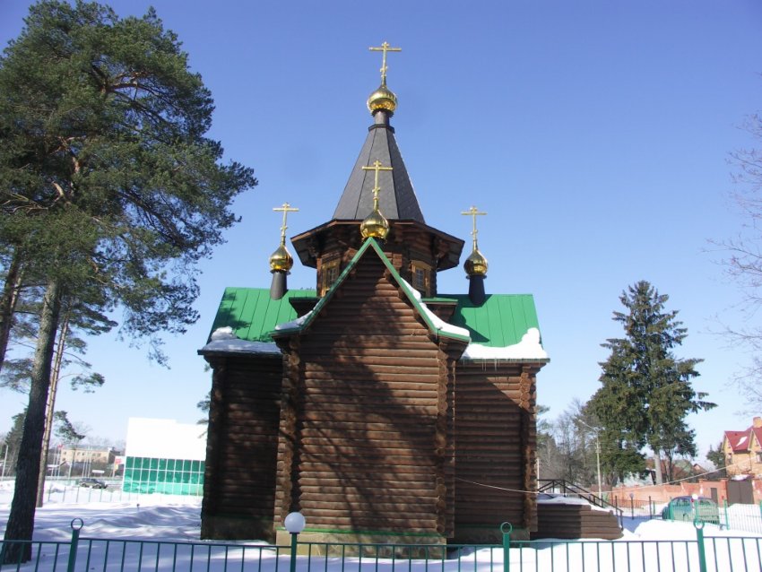 Снегири. Церковь Серафима Саровского. фасады, Восточный фасад