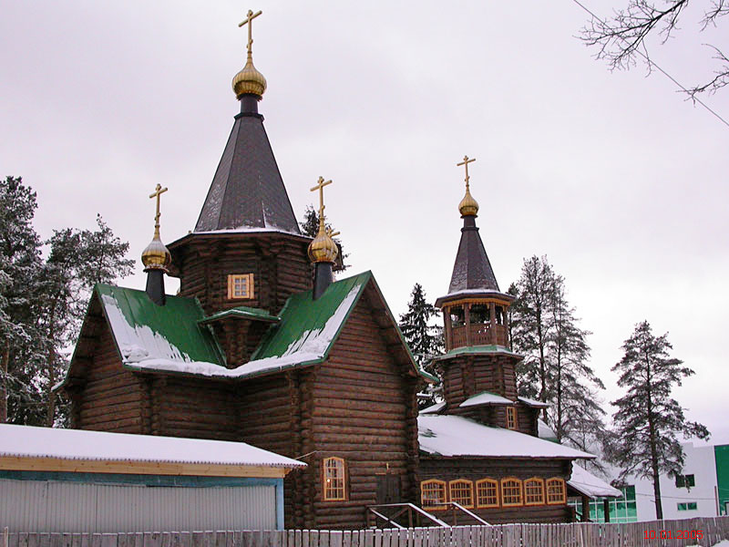 Снегири. Церковь Серафима Саровского. фасады