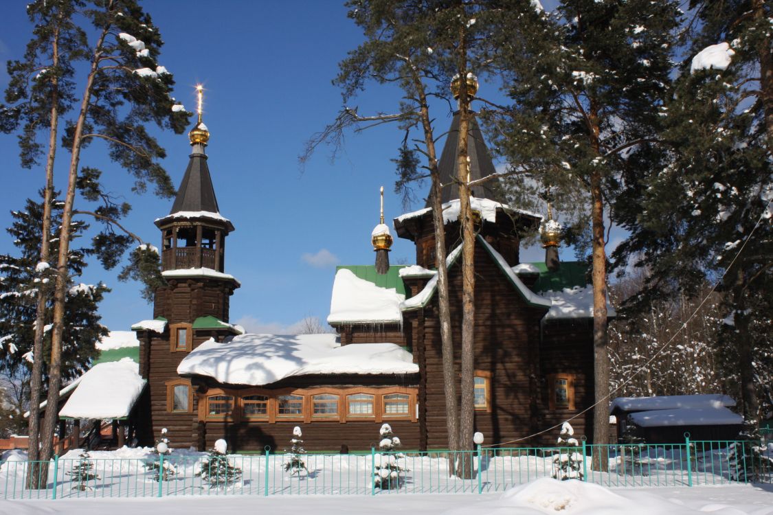 Снегири. Церковь Серафима Саровского. фасады