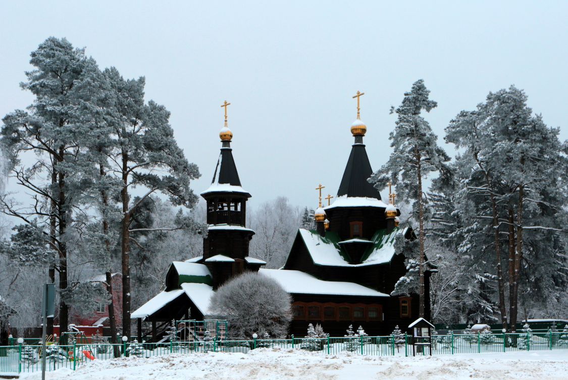 Церковь Серафима Саровского, Снегири (Истринский городской округ и ЗАТО Восход, Московская область). фасады