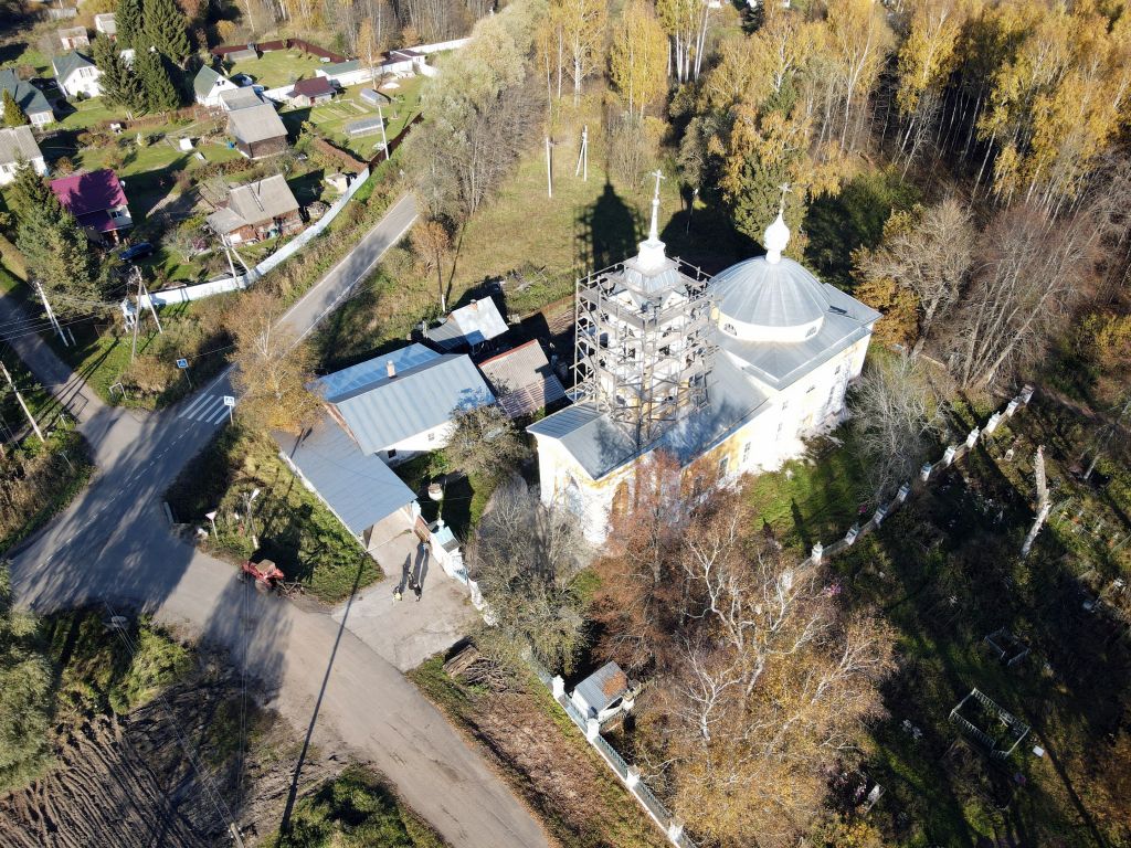 Церковь Спаса Нерукотворного Образа, Дулово (Конаковский район, Тверская область). общий вид в ландшафте