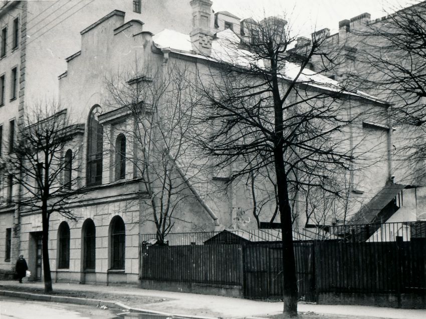 Петроградский район. Церковь 