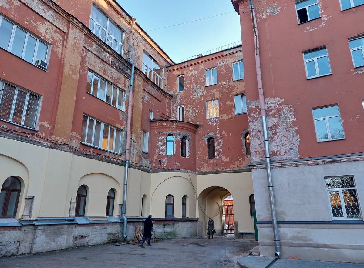 фасады. Церковь Успения Пресвятой Богородицы на подворье Важеозерской пустыни, Невский район (Санкт-Петербург, г. Санкт-Петербург)