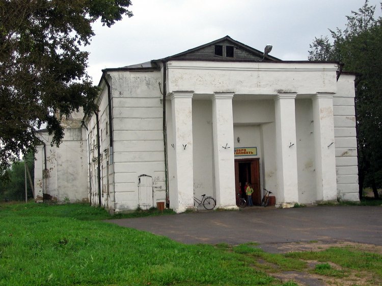 Нерль. Церковь Троицы Живоначальной. фасады, вид с запада