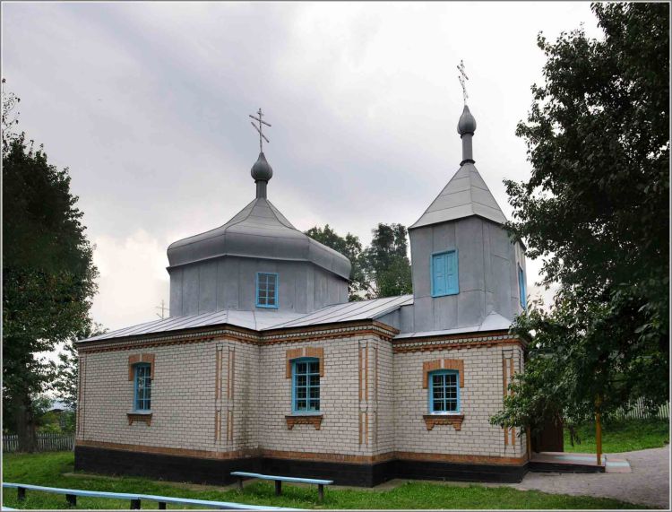 Церковь Покрова Пресвятой Богородицы, Лука-Барская (Жмеринский район, Украина, Винницкая область). общий вид в ландшафте