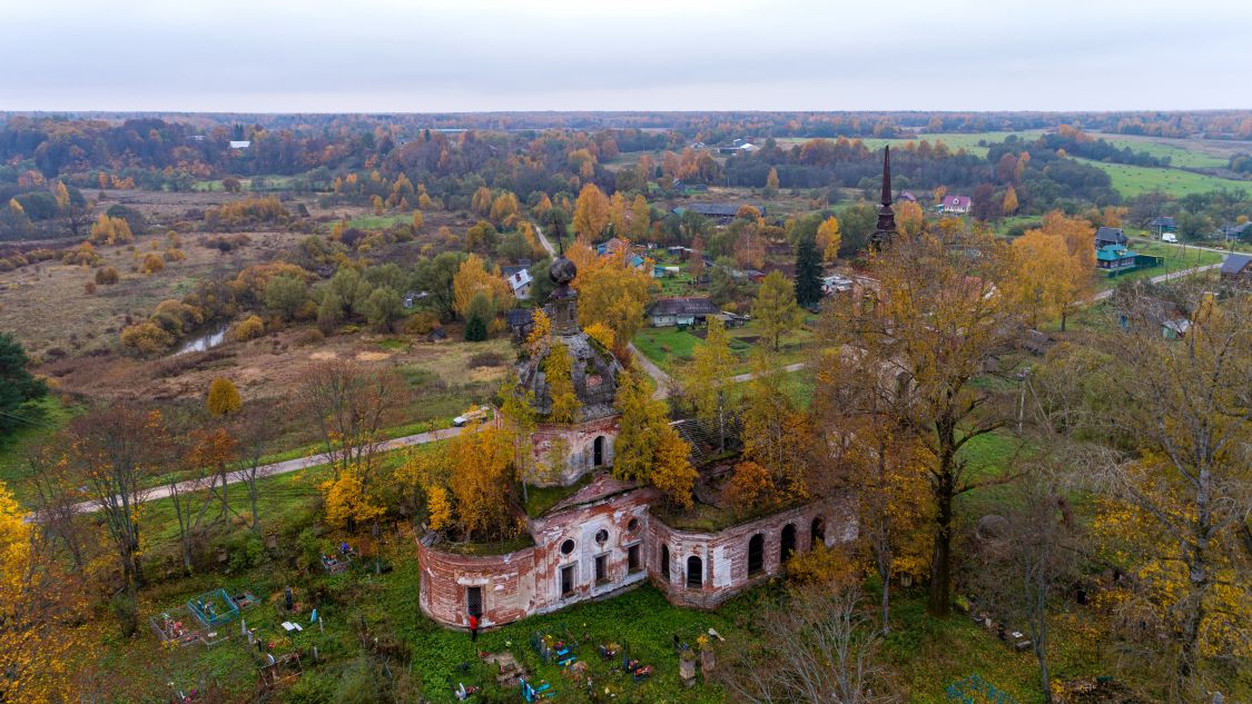 Церковь Благовещения Пресвятой Богородицы, Марьино (Некоузский район, Ярославская область). общий вид в ландшафте