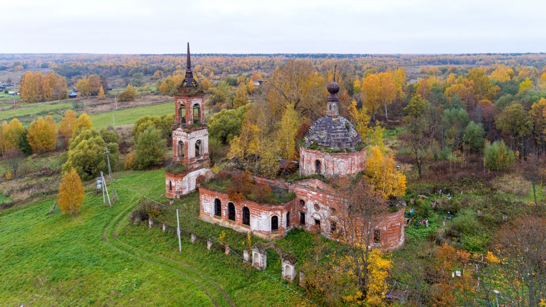 Церковь Благовещения Пресвятой Богородицы, Марьино (Некоузский район, Ярославская область). общий вид в ландшафте