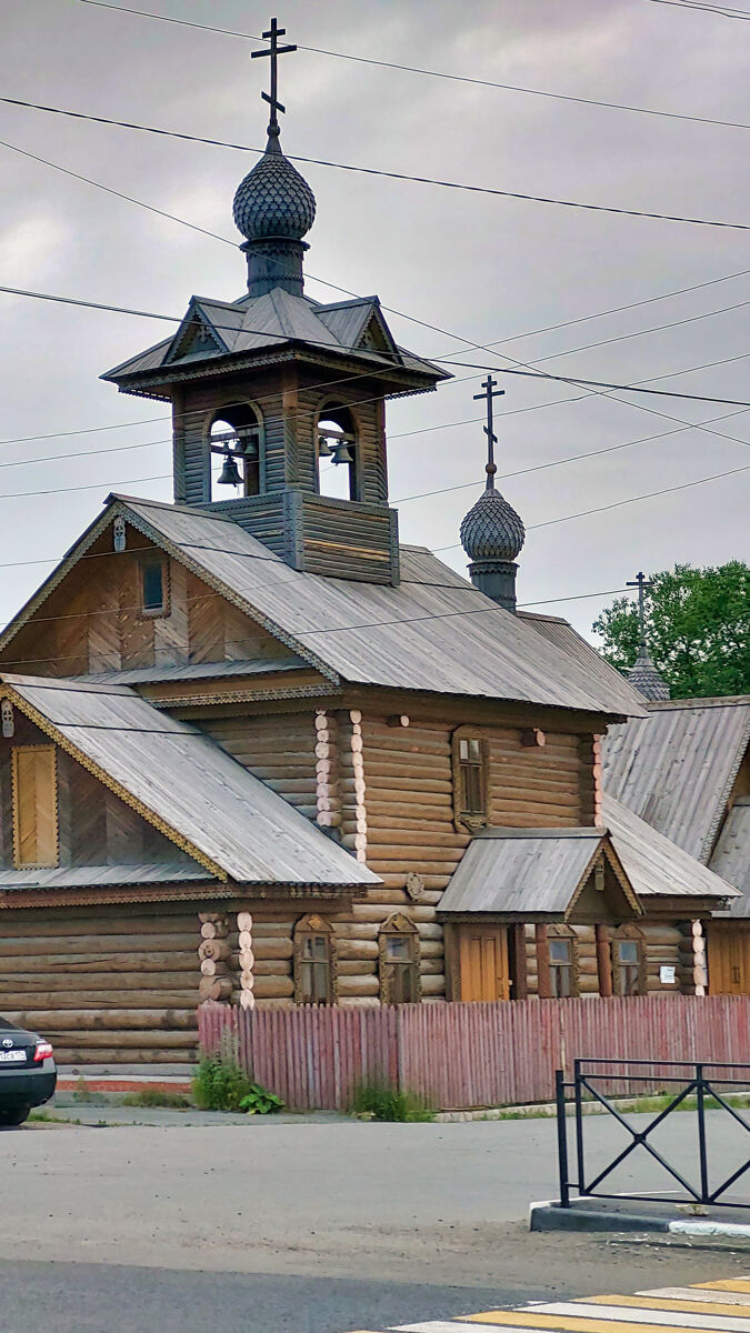 Церковь Николая и Александры, царственных страстотерпцев, Тургояк (Миасс, город, Челябинская область). фасады