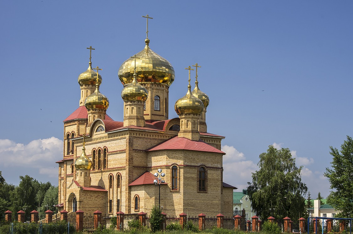 Алексеевское. Церковь Воскресения Христова. фасады