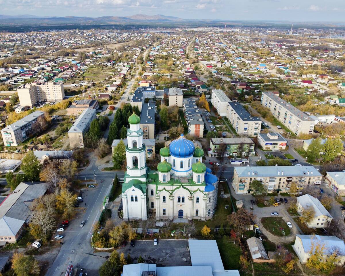 Собор Рождества Христова, Кыштым (Кыштым, город, Челябинская область). общий вид в ландшафте, На фоне города