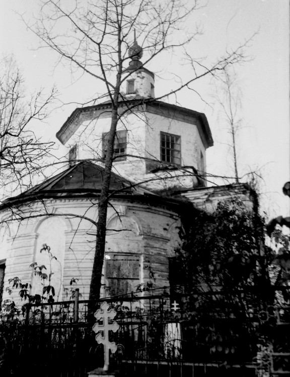 Пестово (Покров-Молога). Церковь Покрова Пресвятой Богородицы. фасады