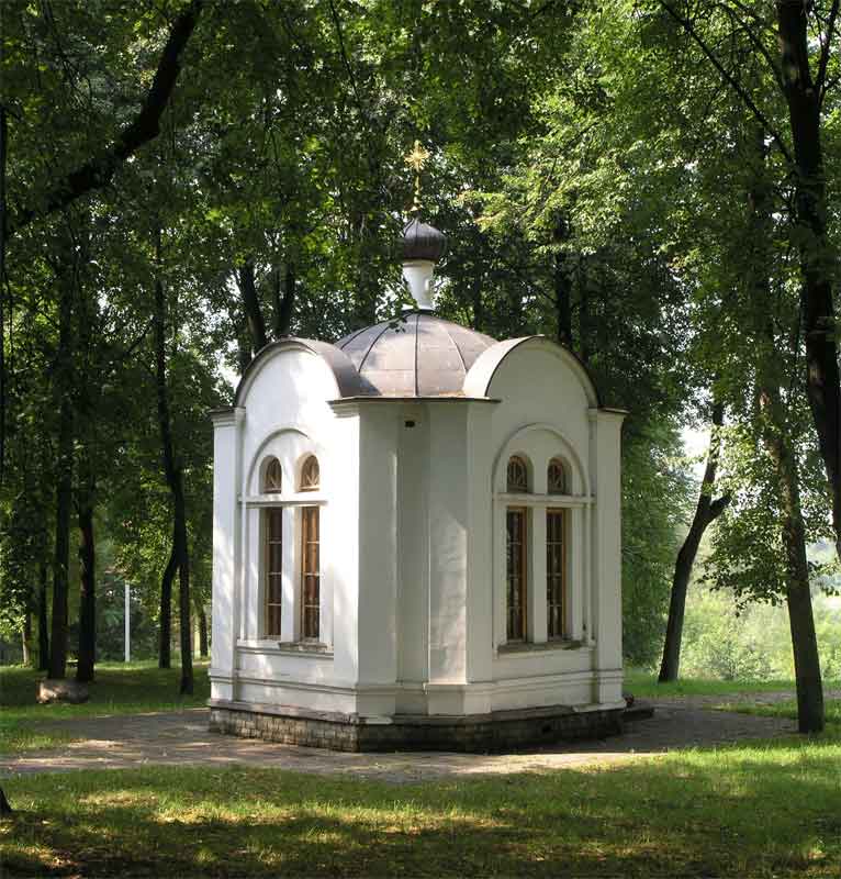Храмы в великих луках