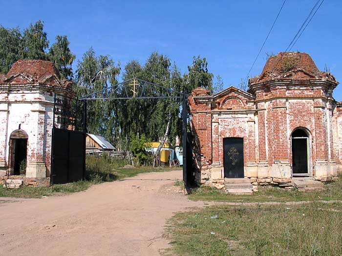 Елабуга. Елабужский Казанско-Богородицкий женский монастырь. фасады