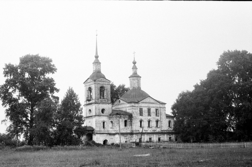 Павшино. Церковь Николая Чудотворца. общий вид в ландшафте