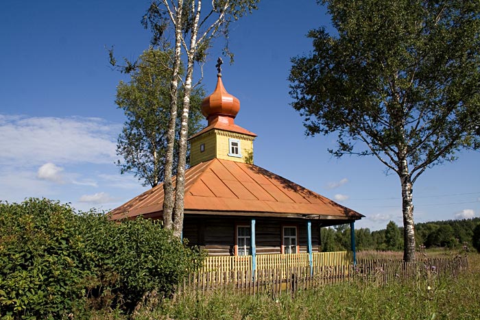 Часовня Казанской иконы Божией Матери, Макарово (Бологовский район, Тверская область). фасады