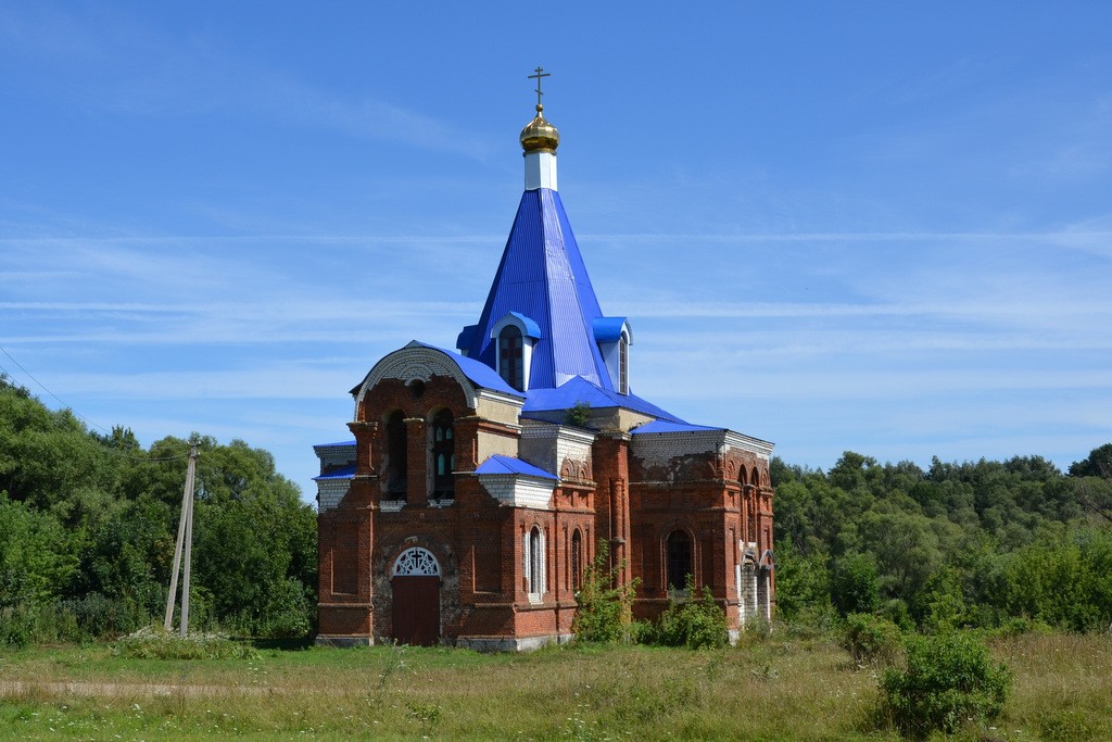 Покровка 1-я. Церковь Покрова Пресвятой Богородицы. фасады