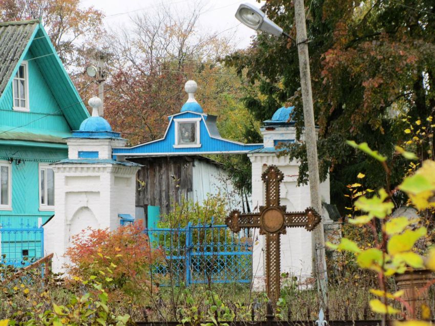 Охона новгородская область. Церковь Охона Пестовский район. Село Охона Церковь Святой Троицы. Охона Новгородская область Пестовский район.