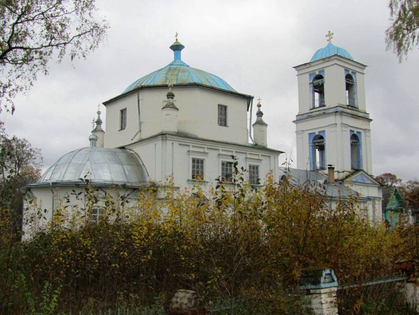 Церковь Троицы Живоначальной, Охона (Пестовский район, Новгородская область). фасады, вид с северо-востока