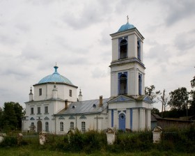 Охона. Церковь Троицы Живоначальной