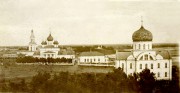 Церковь Иоанна Богослова, Церковь справа, слева - Воскресенский собор<br>, Бежецк, Бежецкий район, Тверская область