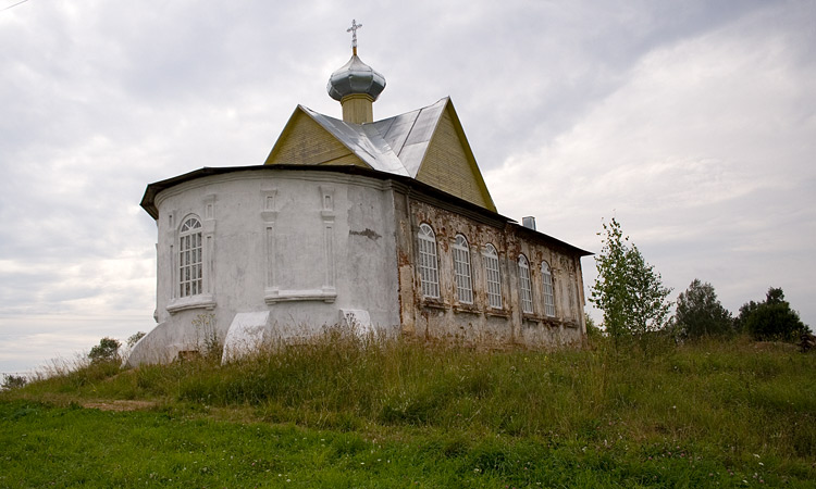 Церковь Покрова Пресвятой Богородицы (каменная), Ёлкино (Пестовский район, Новгородская область). фасады, Вид с северо-востока