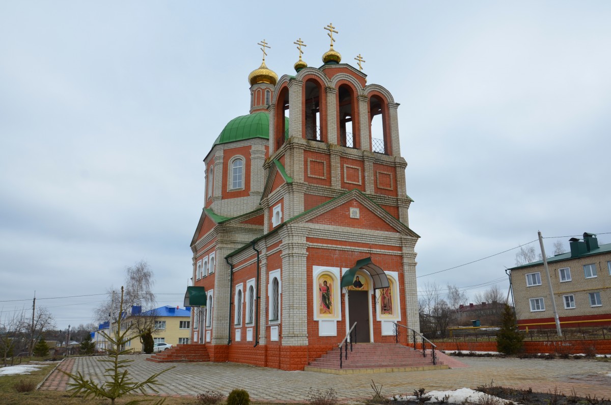 Церковь Покрова Пресвятой Богородицы, Покровское (Покровский район, Орловская область). фасады