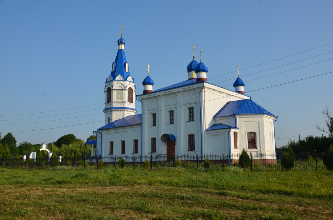 Церковь Успения Пресвятой Богородицы, Теличье (Ливенский район и г. Ливны, Орловская область). фасады