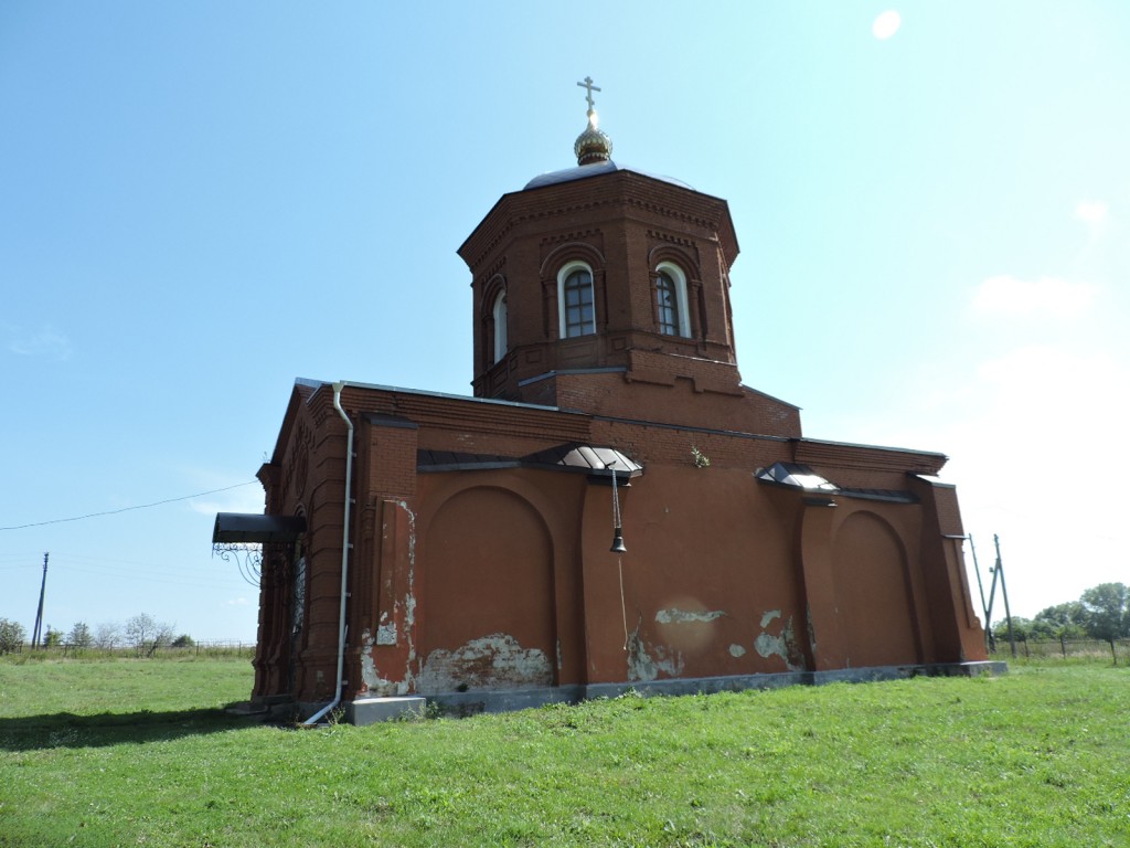 Церковь Михаила Архангела, Плоское (Свердловский район, Орловская область). фасады