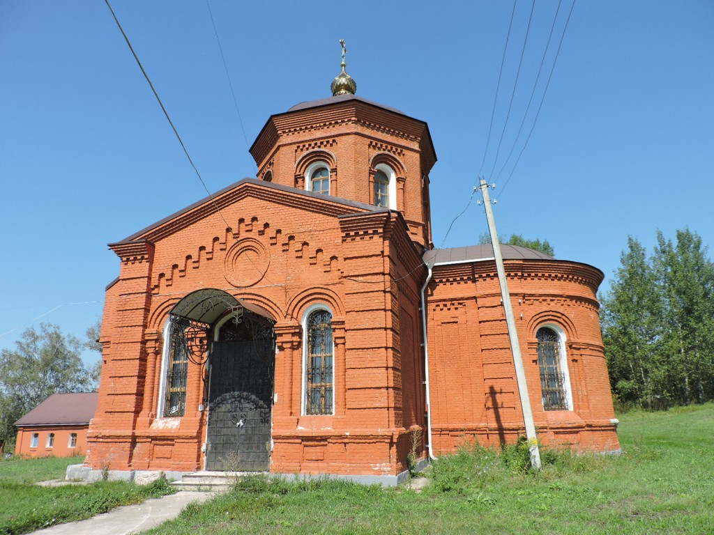 Церковь Михаила Архангела, Плоское (Свердловский район, Орловская область). фасады