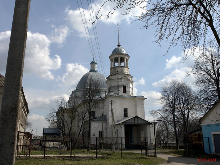 Ульяново. Церковь Воскресения Христова. общий вид в ландшафте