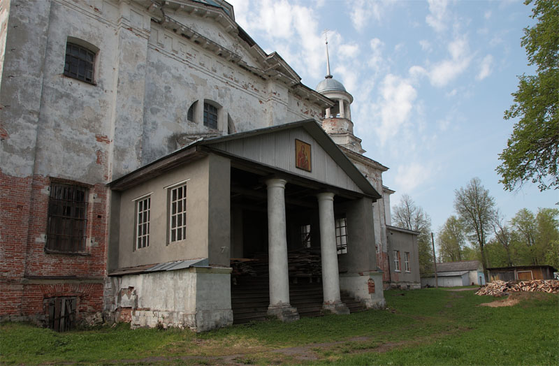 Ульяново. Церковь Воскресения Христова. архитектурные детали