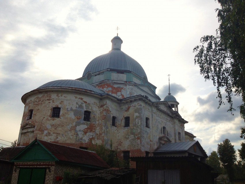 Церковь Воскресения Христова, Ульяново (Ульяновский район, Калужская область). фасады