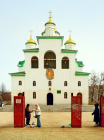 Ишимбай. Церковь Троицы Живоначальной