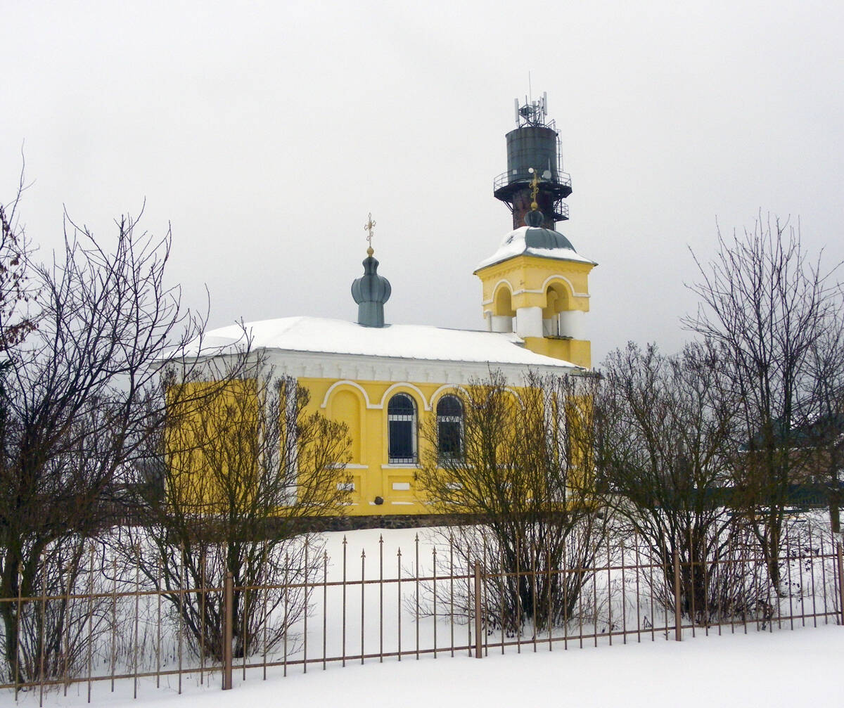 Церковь Саввы Вишерского, Савино (Новгородский район, Новгородская область). фасады