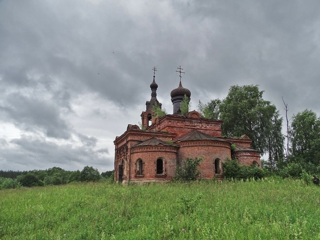 Никола-Реня. Церковь Успения Пресвятой Богородицы. фасады