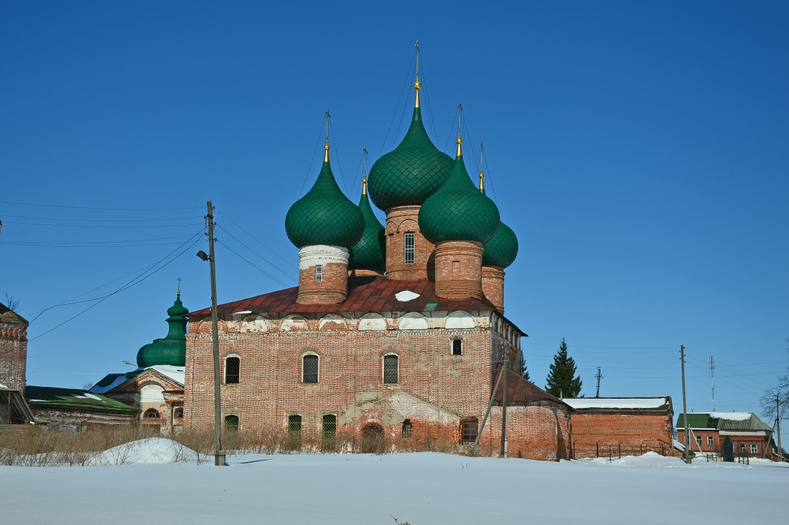 Великое. Церковь Рождества Пресвятой Богородицы. фасады