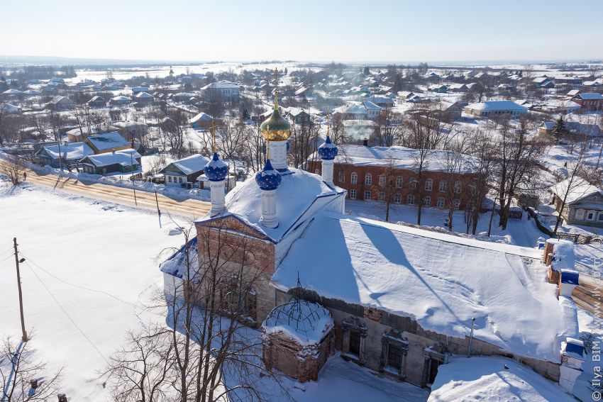 Великое. Церковь Покрова Пресвятой Богородицы. общий вид в ландшафте, вид с колокольни