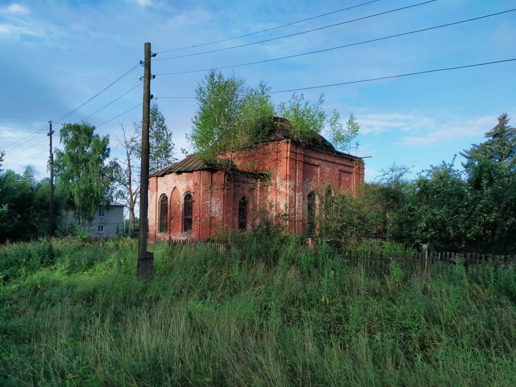 Церковь Тихвинской иконы Божией Матери, Великое (Гаврилов-Ямский район, Ярославская область). общий вид в ландшафте