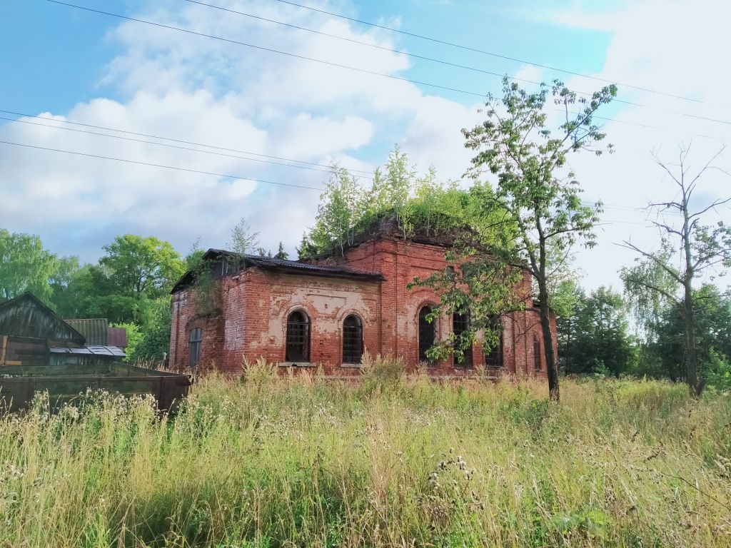 Великое. Церковь Тихвинской иконы Божией Матери. общий вид в ландшафте