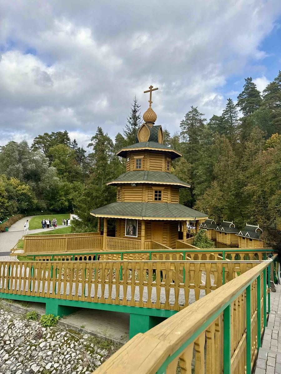 Часовня Серафима Саровского на источнике преп.Серафима, Цыгановка (Дивеевский район, Нижегородская область). фасады