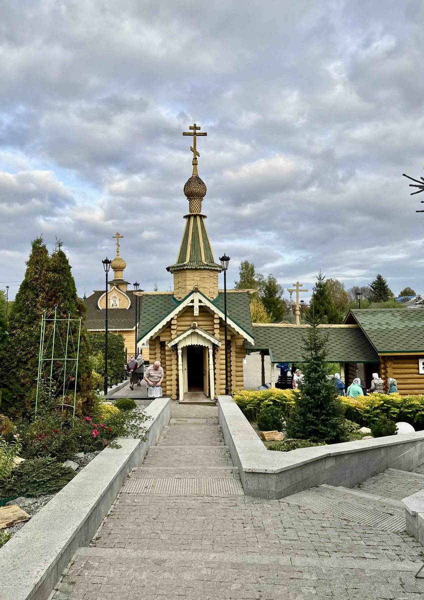Часовня Казанской иконы Божией Матери, Дивеево (Дивеевский район, Нижегородская область). общий вид в ландшафте