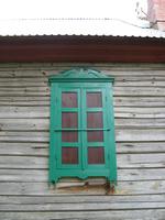 Неизвестная старообрядческая моленная, Восстановленный декор окна<br>, Медуми, Аугшдаугавский край, Латвия