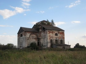 Анненково. Церковь Воздвижения Креста Господня