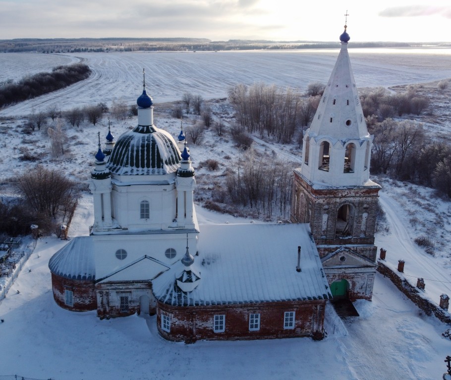 Церковь Рождества Христова, Петровка (Лысковский район, Нижегородская область). фасады